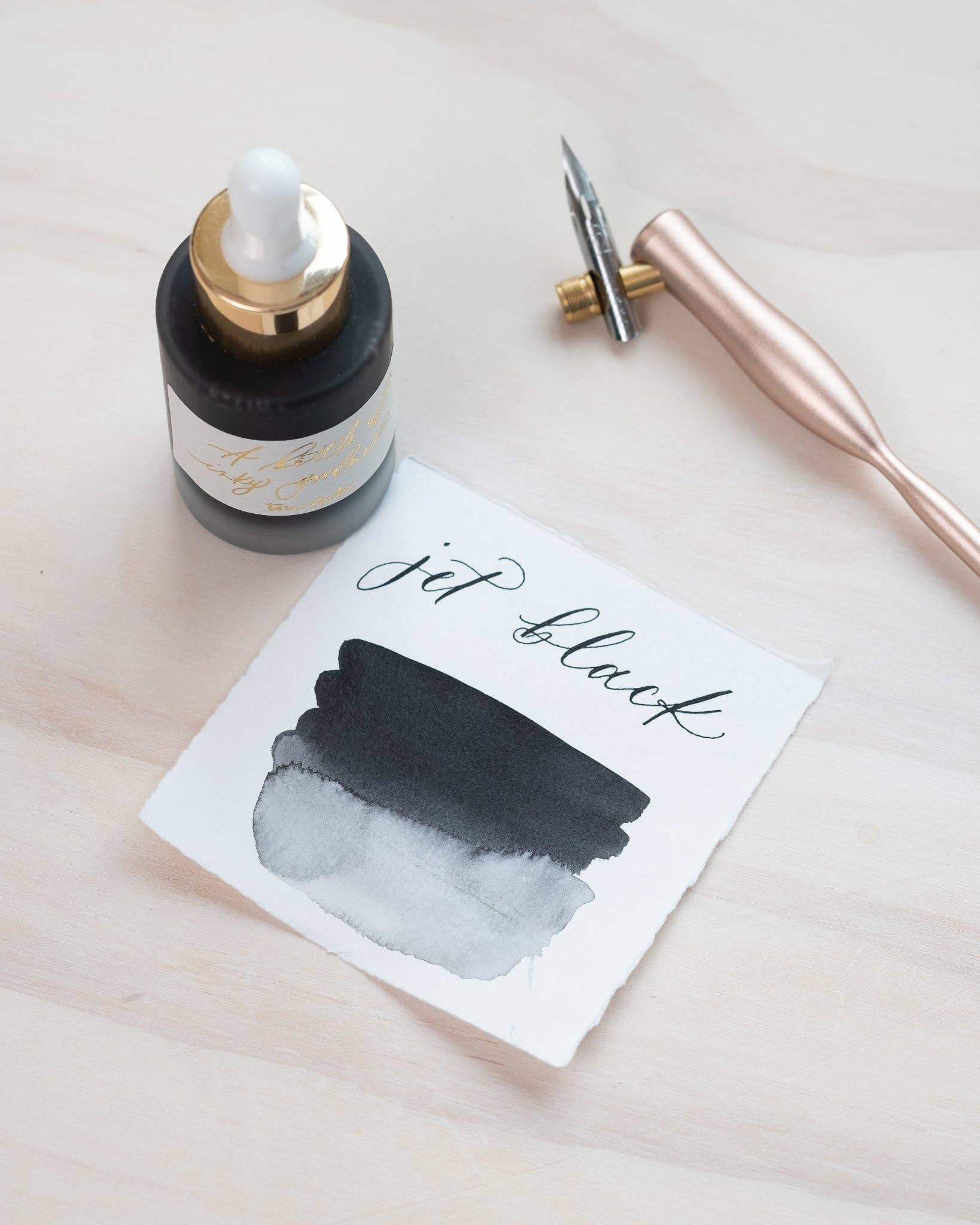 Favorite Story Tom's Studio Jet Black - Calligraphy Ink