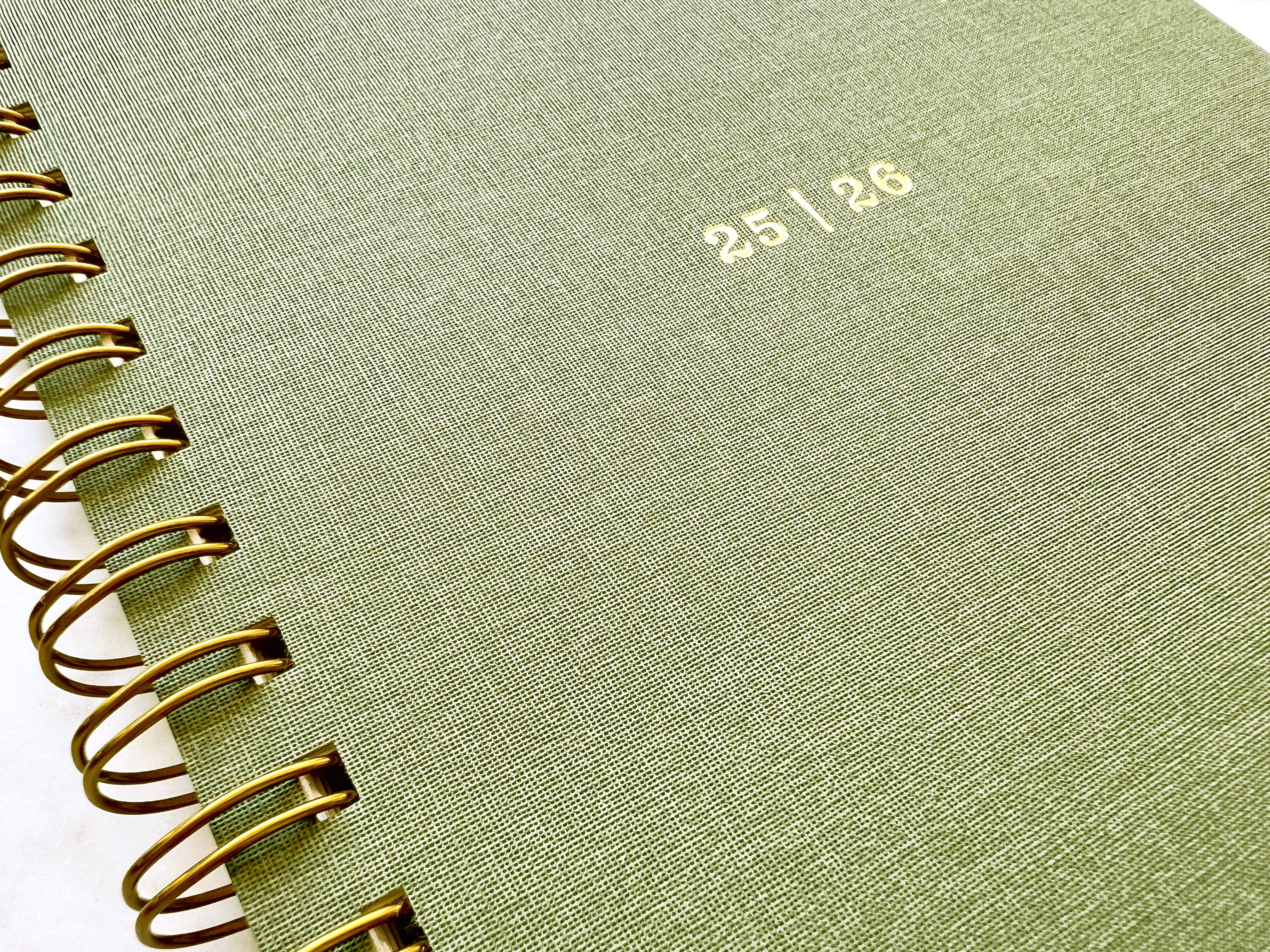 Favorite Story Planner Favorite Story 12-Month Planner, Green Bookcloth