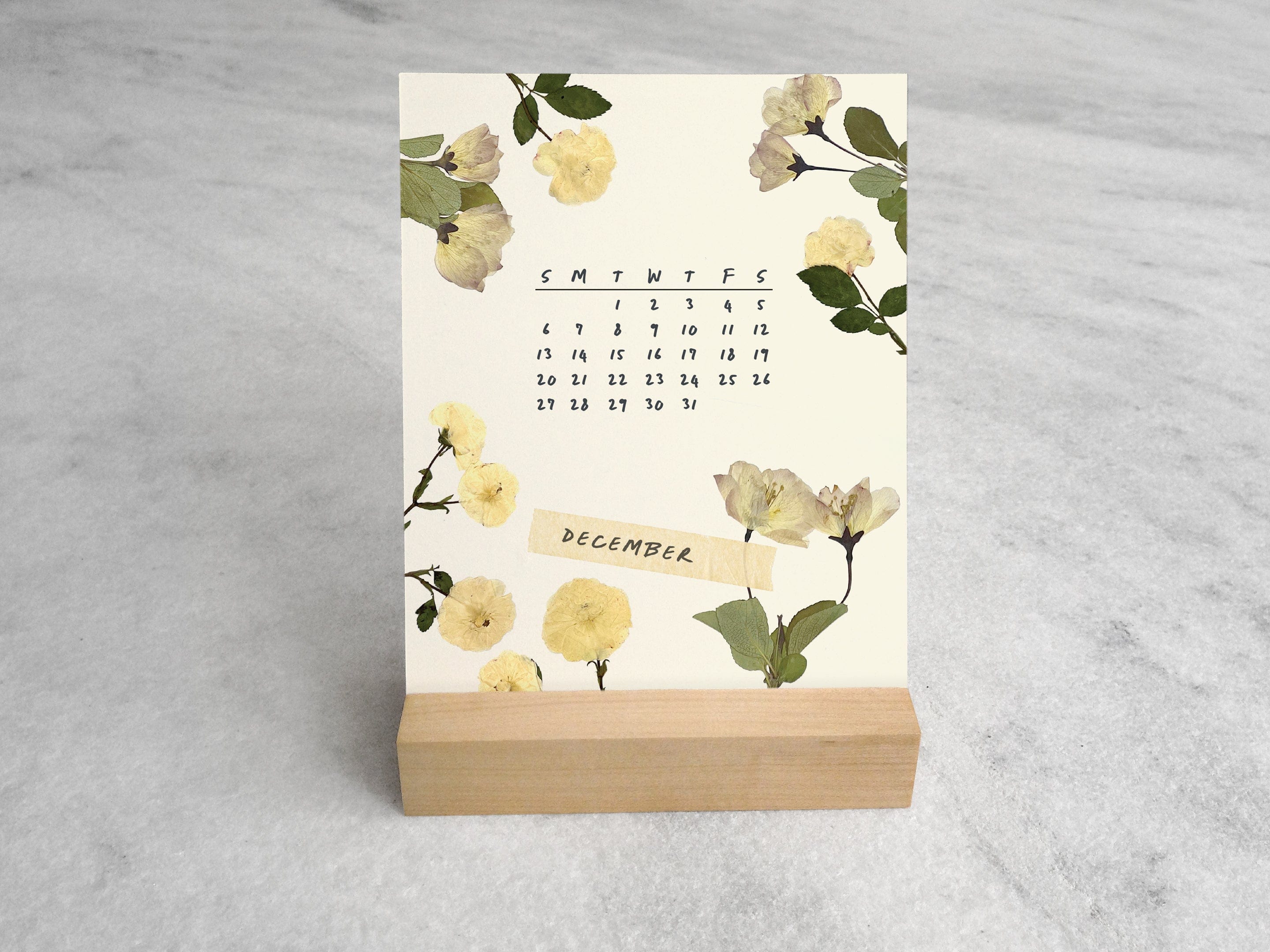 Favorite Story Desk Calendar Favorite Story 2026 Desk Calendar, Pressed Flowers