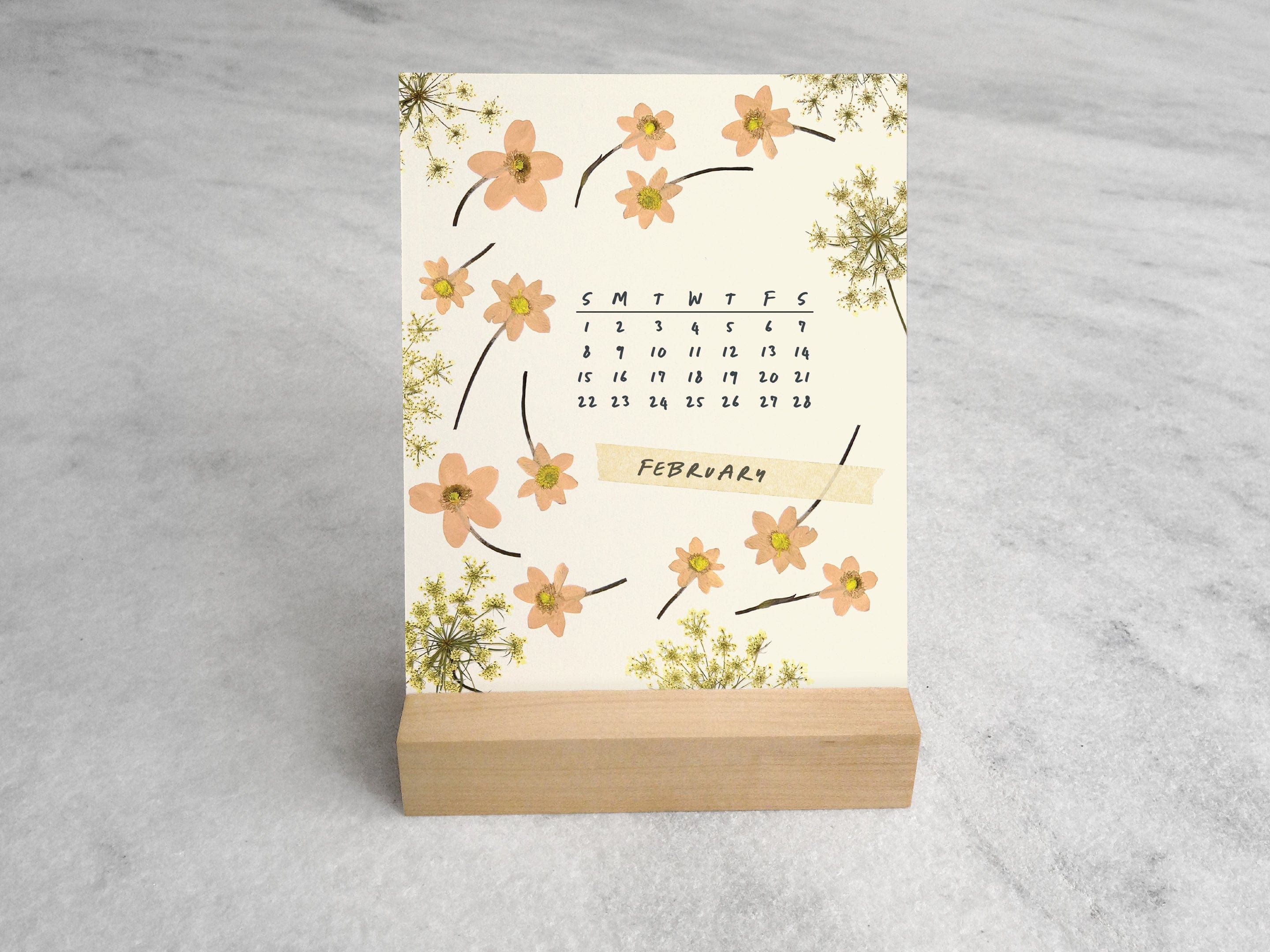 Favorite Story Desk Calendar Favorite Story 2026 Desk Calendar, Pressed Flowers