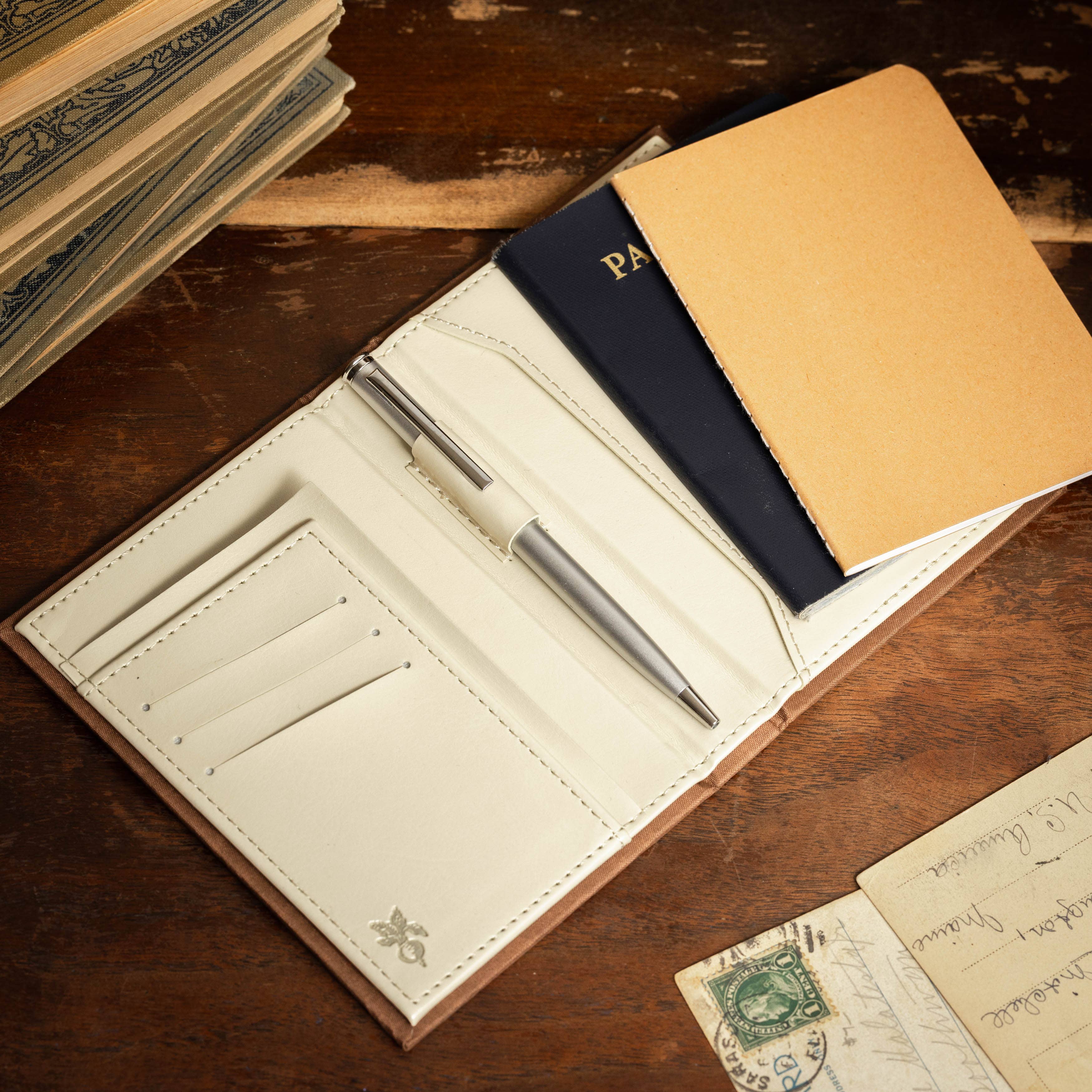 Favorite Story Novel Book Store 'Botany All the Year Round' by E. F. Andrews 1903 Passport/Notebook Wallet