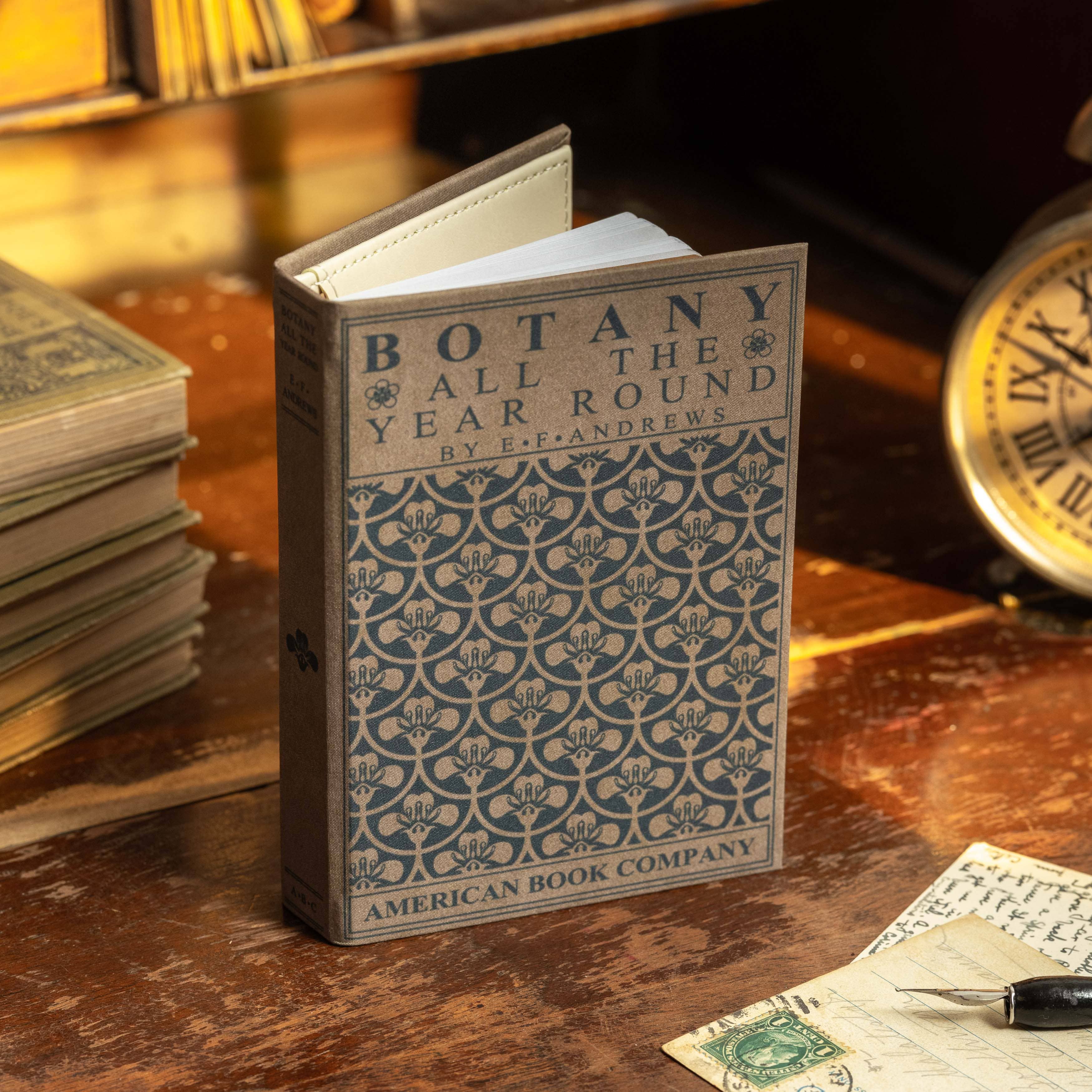 Favorite Story Novel Book Store 'Botany All the Year Round' by E. F. Andrews 1903 Passport/Notebook Wallet