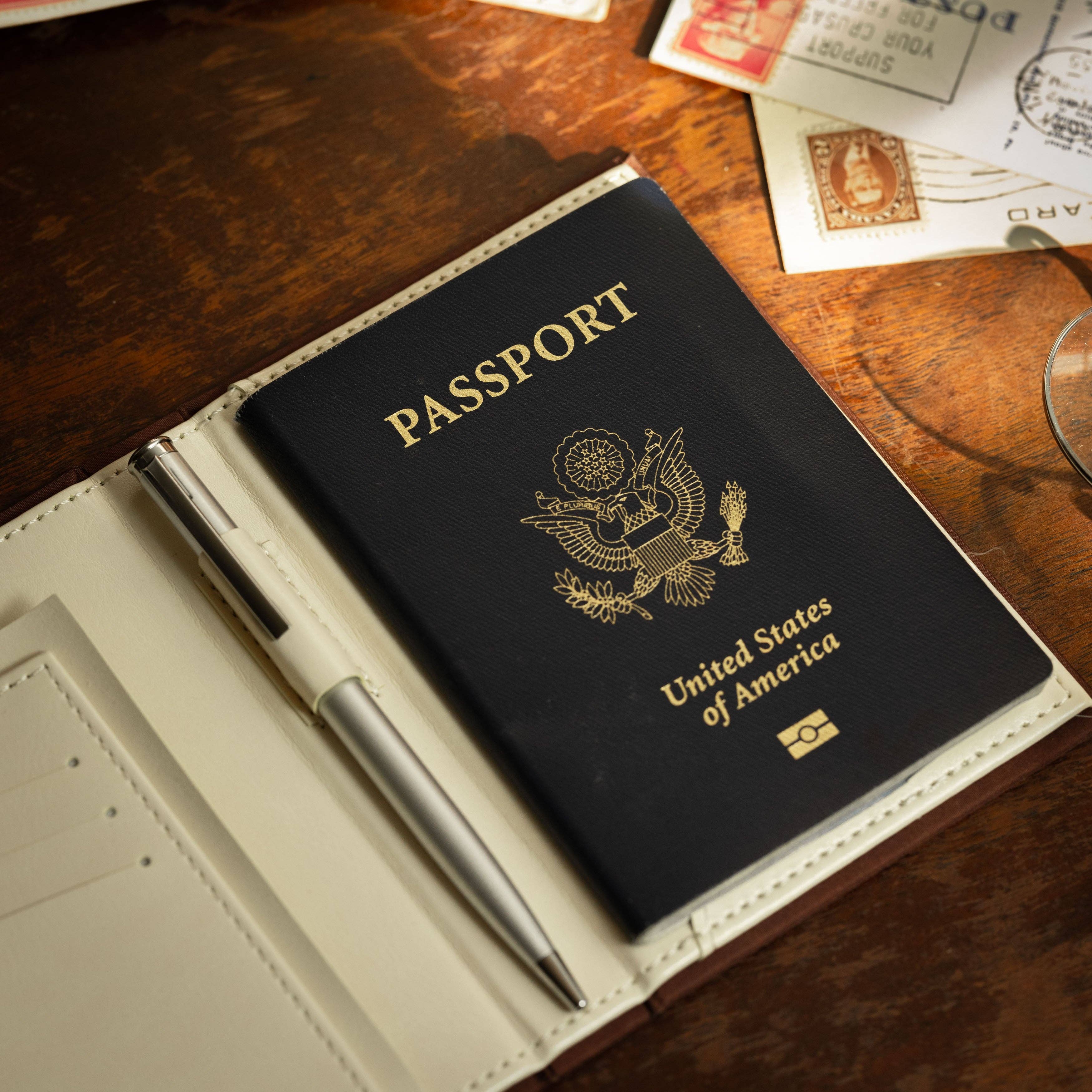 Favorite Story Novel Book Store 'Botany All the Year Round' by E. F. Andrews 1903 Passport/Notebook Wallet