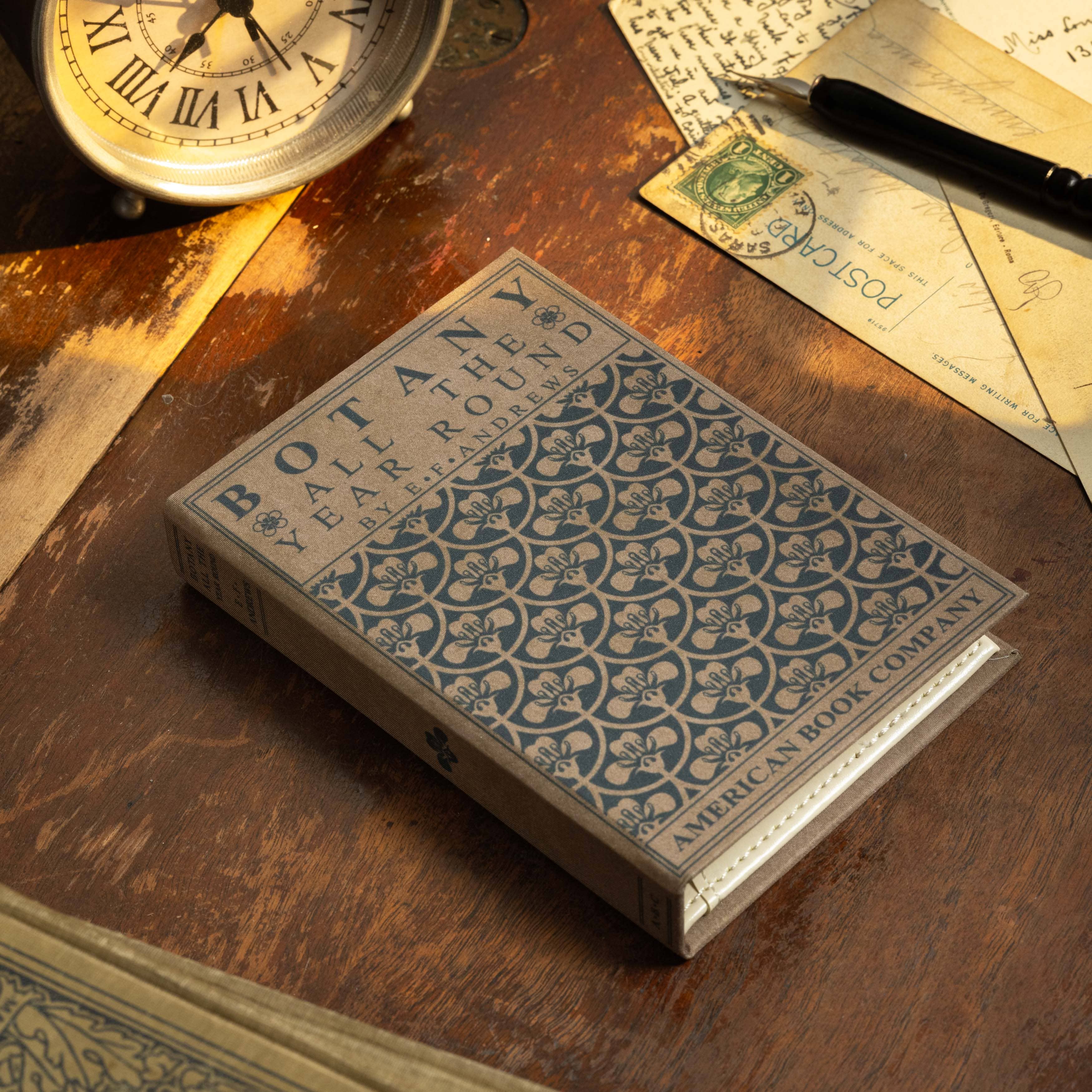 Favorite Story Novel Book Store 'Botany All the Year Round' by E. F. Andrews 1903 Passport/Notebook Wallet