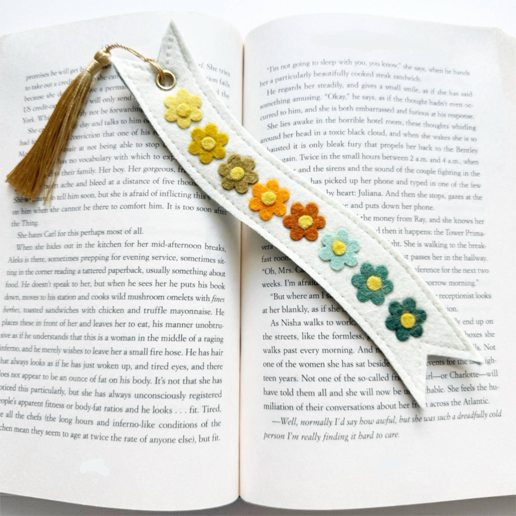 Favorite Story Milo & Mollie Flower Bookmark 