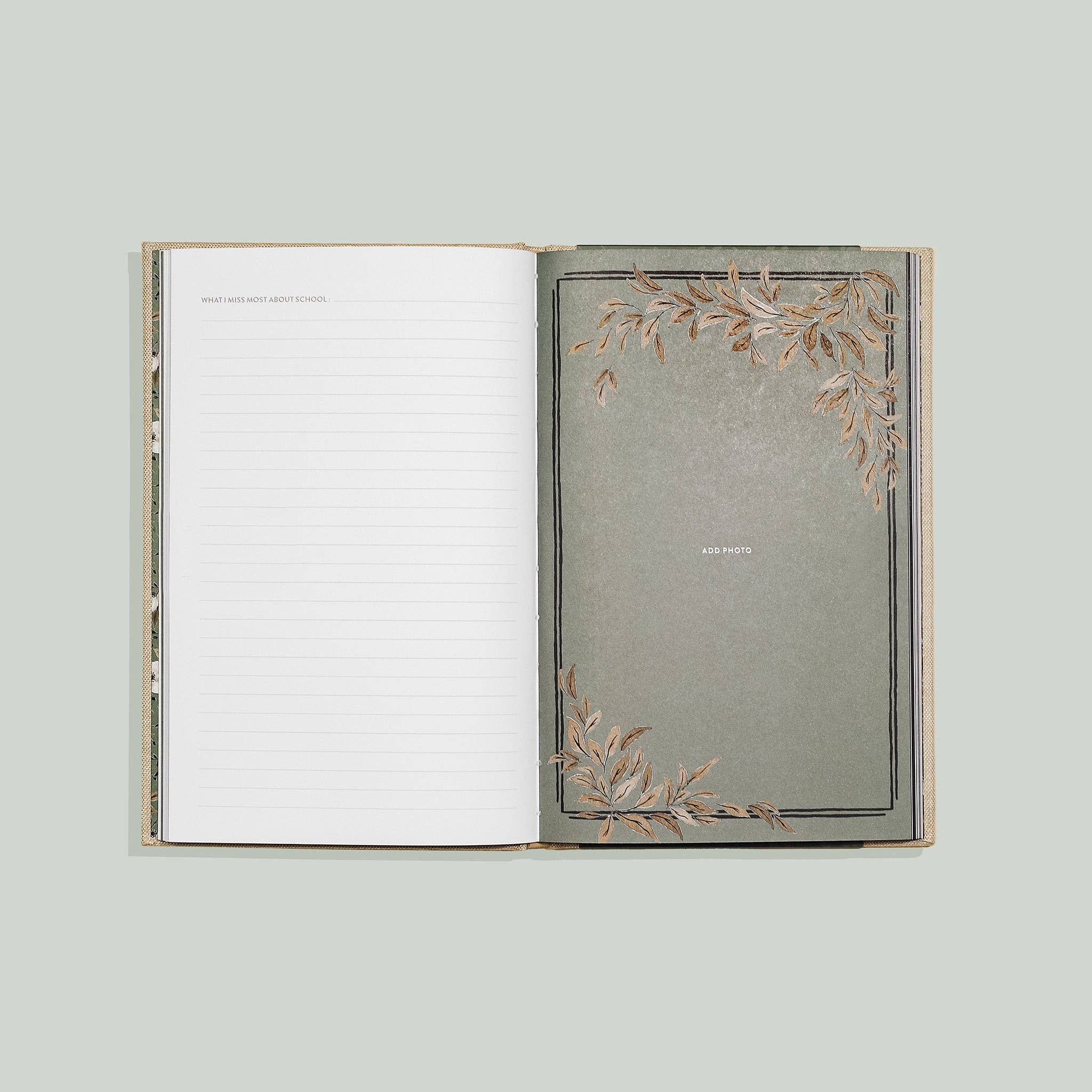 Favorite Story Paige Tate & Co. Grandma's Story: A Memory and Keepsake Journal for My Family