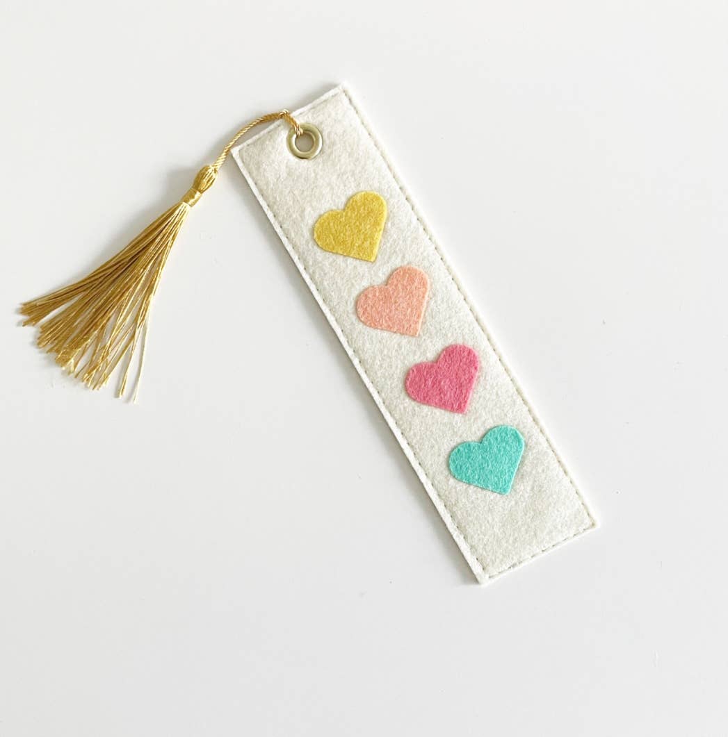Favorite Story Milo & Mollie Hearts felt Bookmark