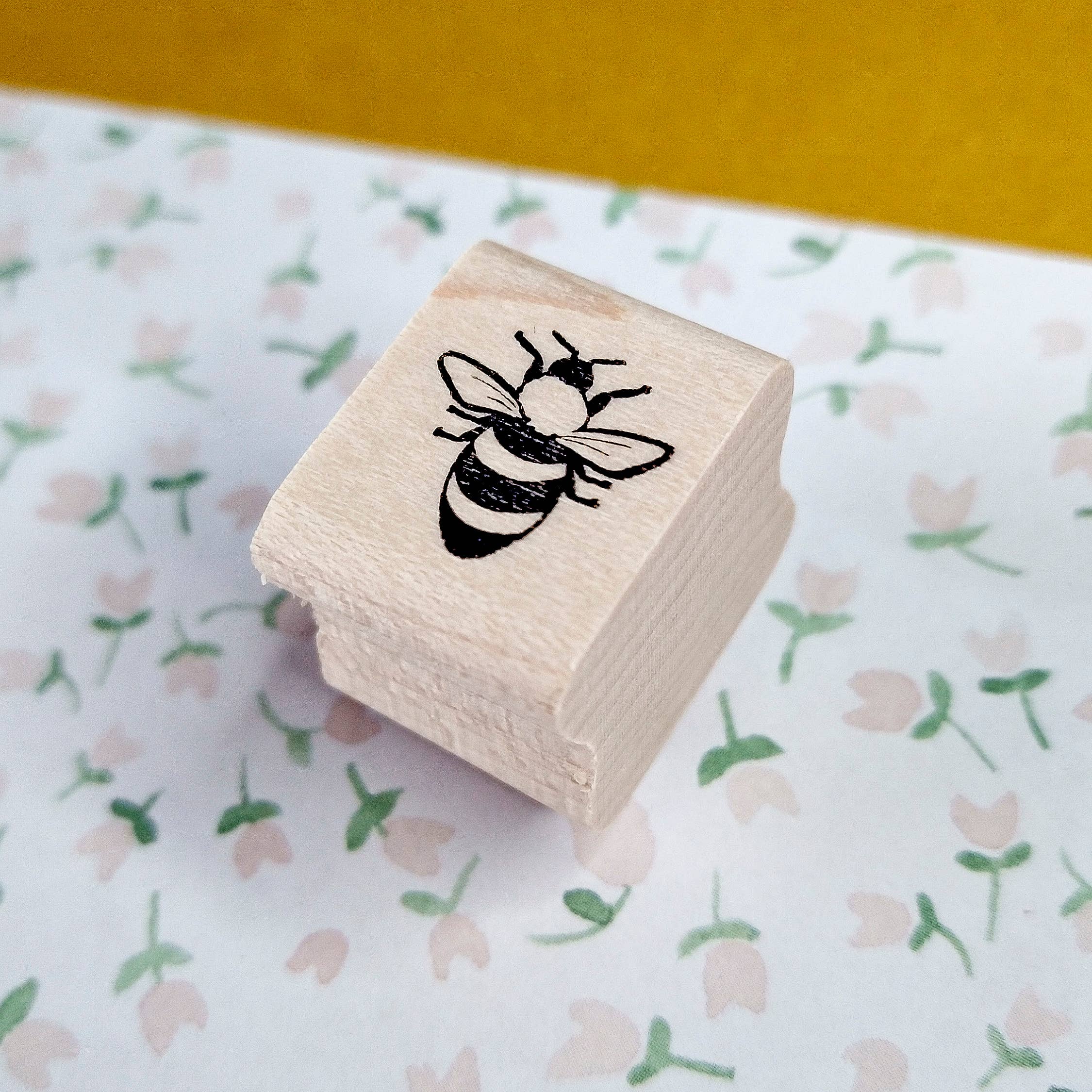 Favorite Story Peppercorn Paper Honey Bee Mini Stamp