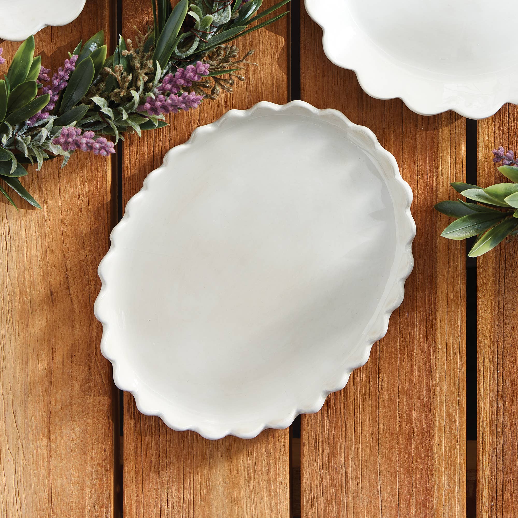 Favorite Story Napa Home & Garden Maddie Oval Tray, White