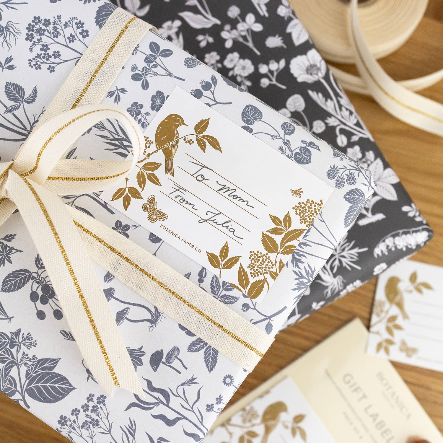 Favorite Story Botanica Paper Co. MEADOW | GIFT LABELS, PACK OF 8