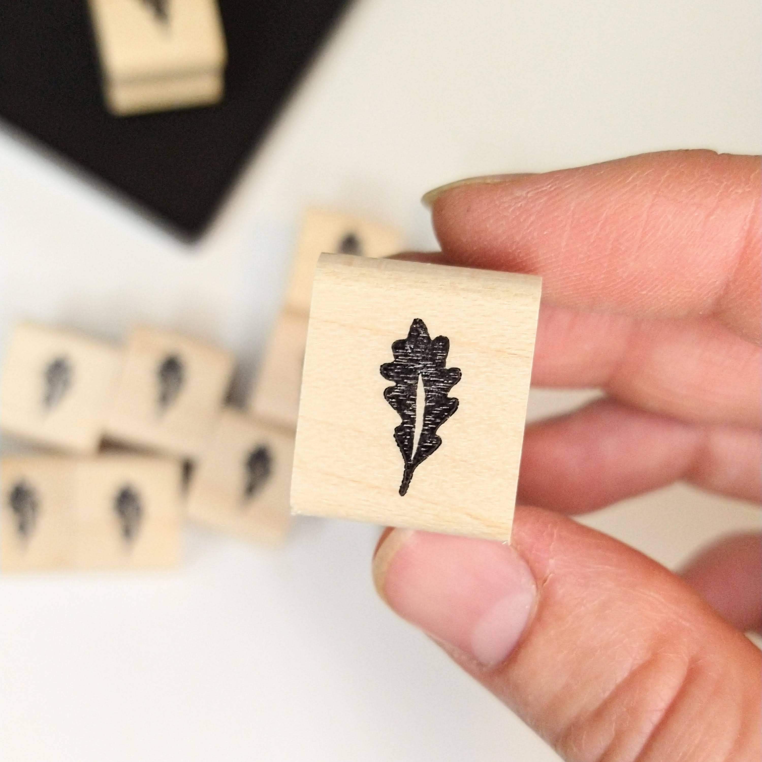 Favorite Story Peppercorn Paper Oak Leaf Mini Stamp