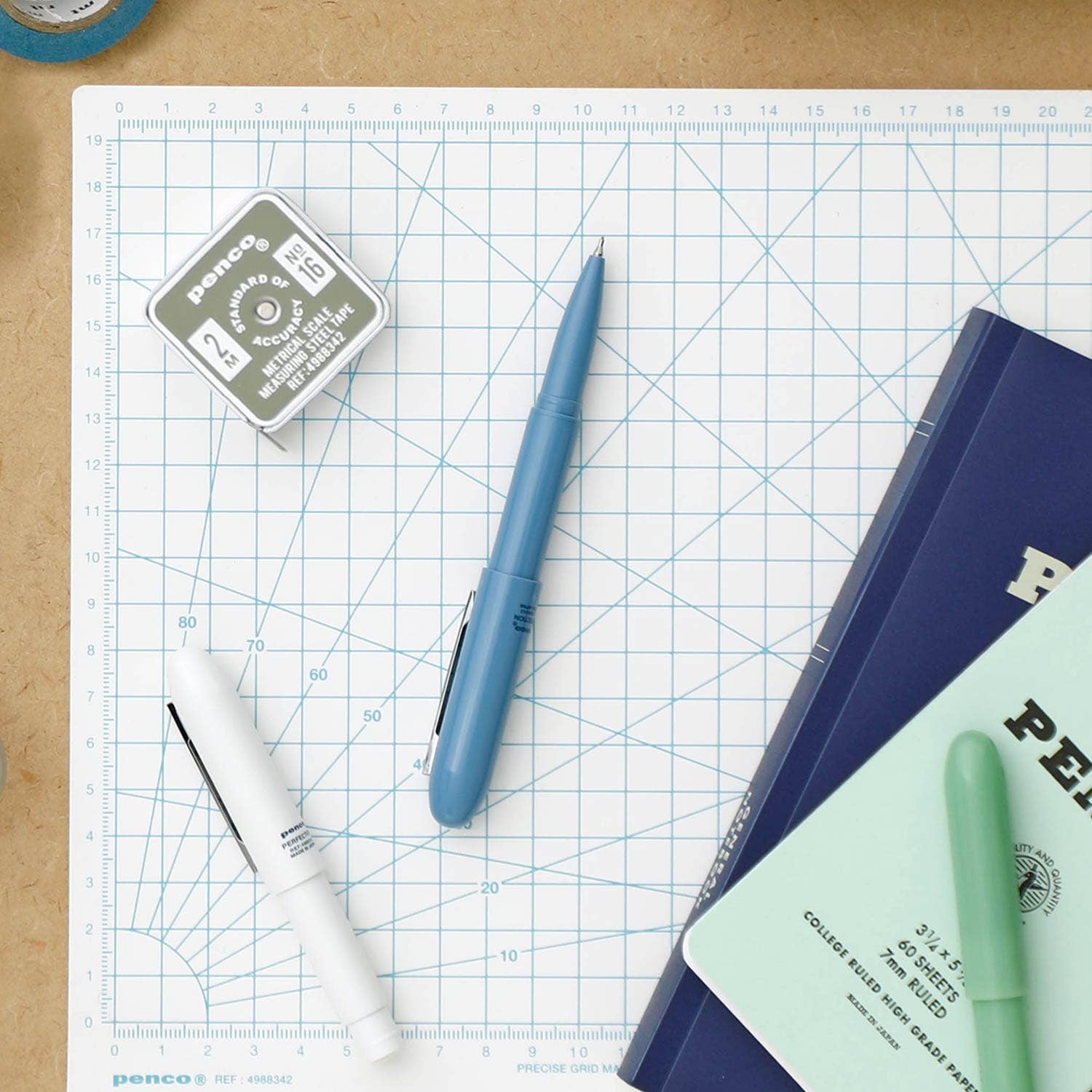 Favorite Story Hightide USA Dark Green Perfection Pencil Light
