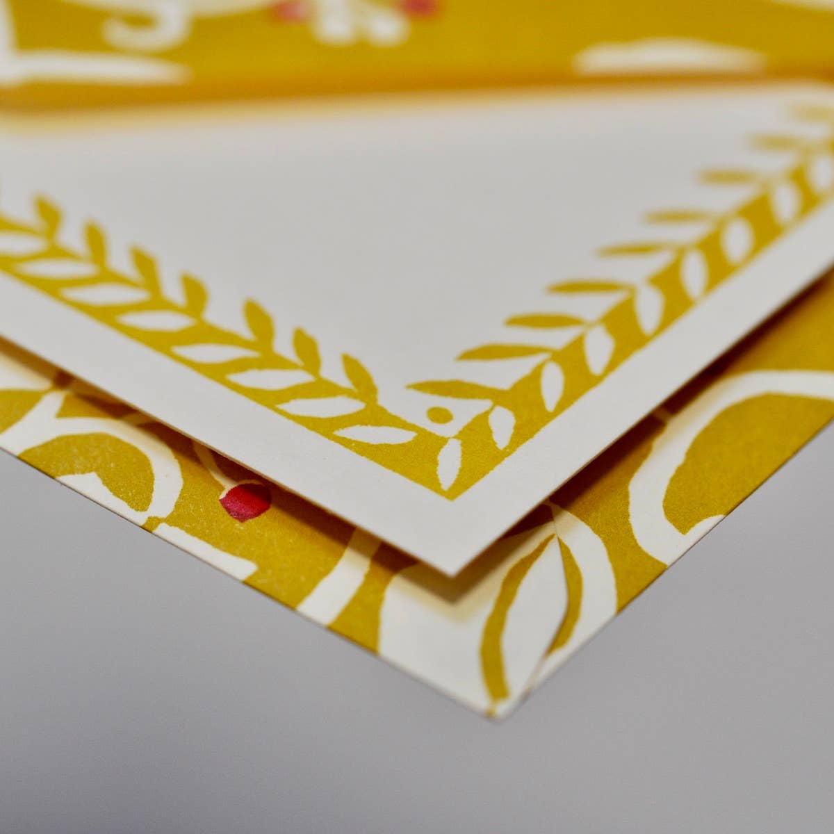 Favorite Story Cambridge Imprint Set of Notecards and Envelopes Ivy Piccalilli and Cranberry