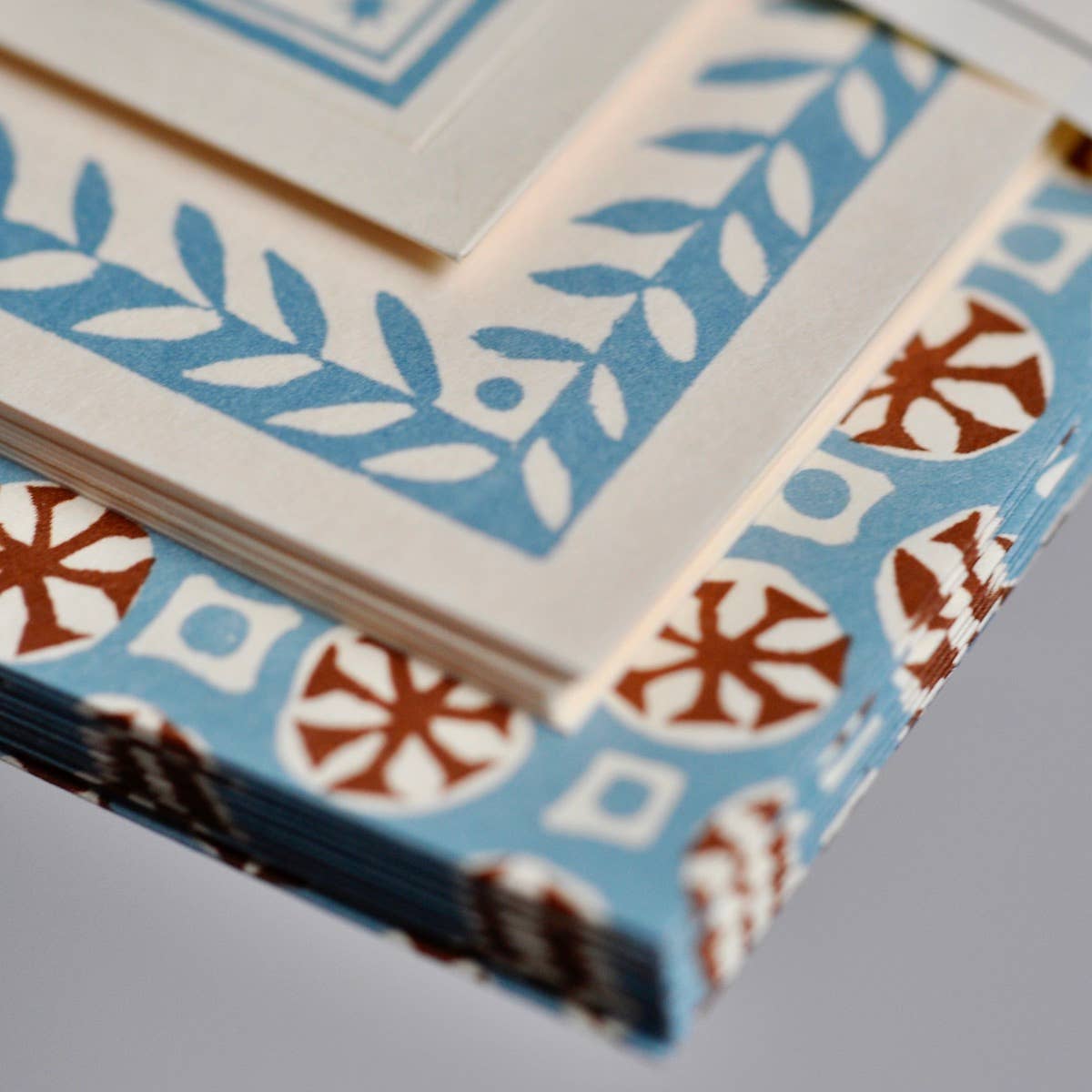 Favorite Story Cambridge Imprint Set of Notecards and Envelopes Sea Urchin Sky and Cocoa