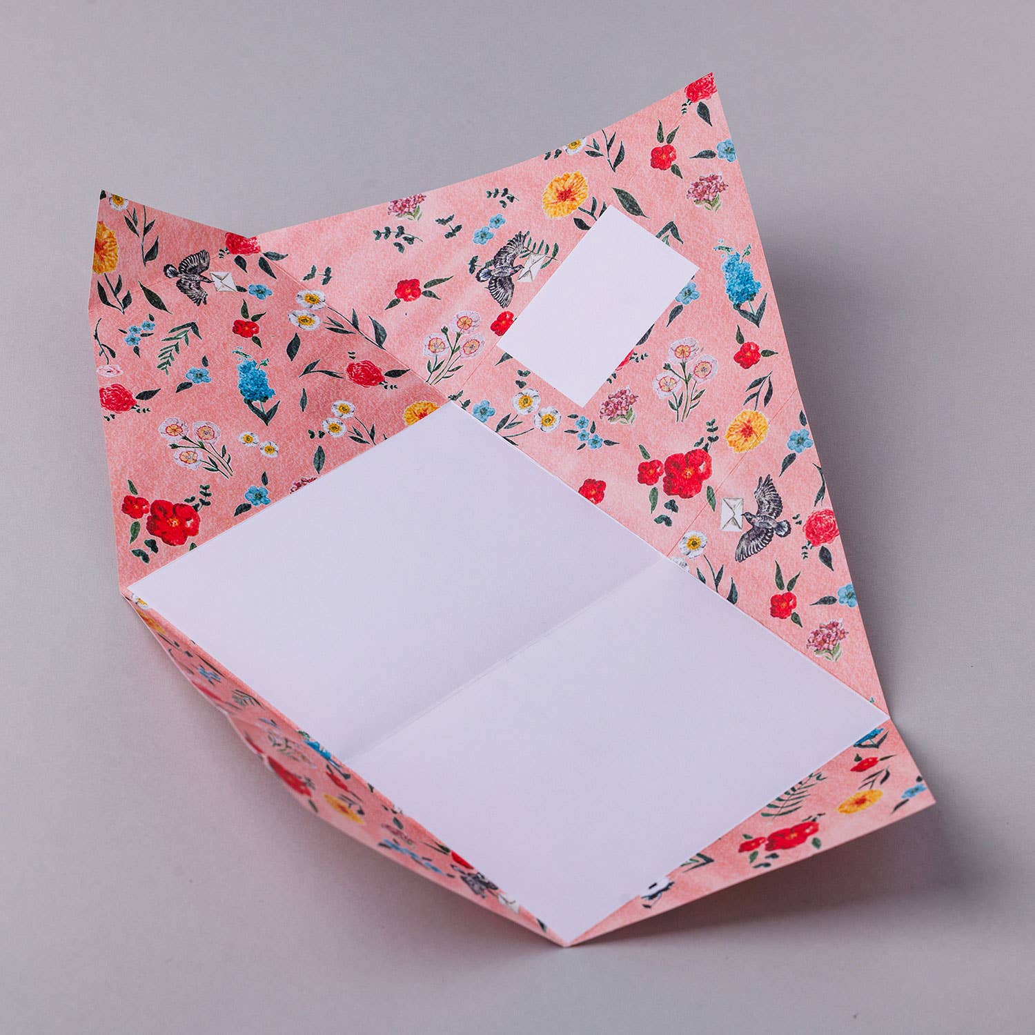 Favorite Story pigeonposted Sunday Letter Pigeon, Folding Letter Stationery, Pack of 6