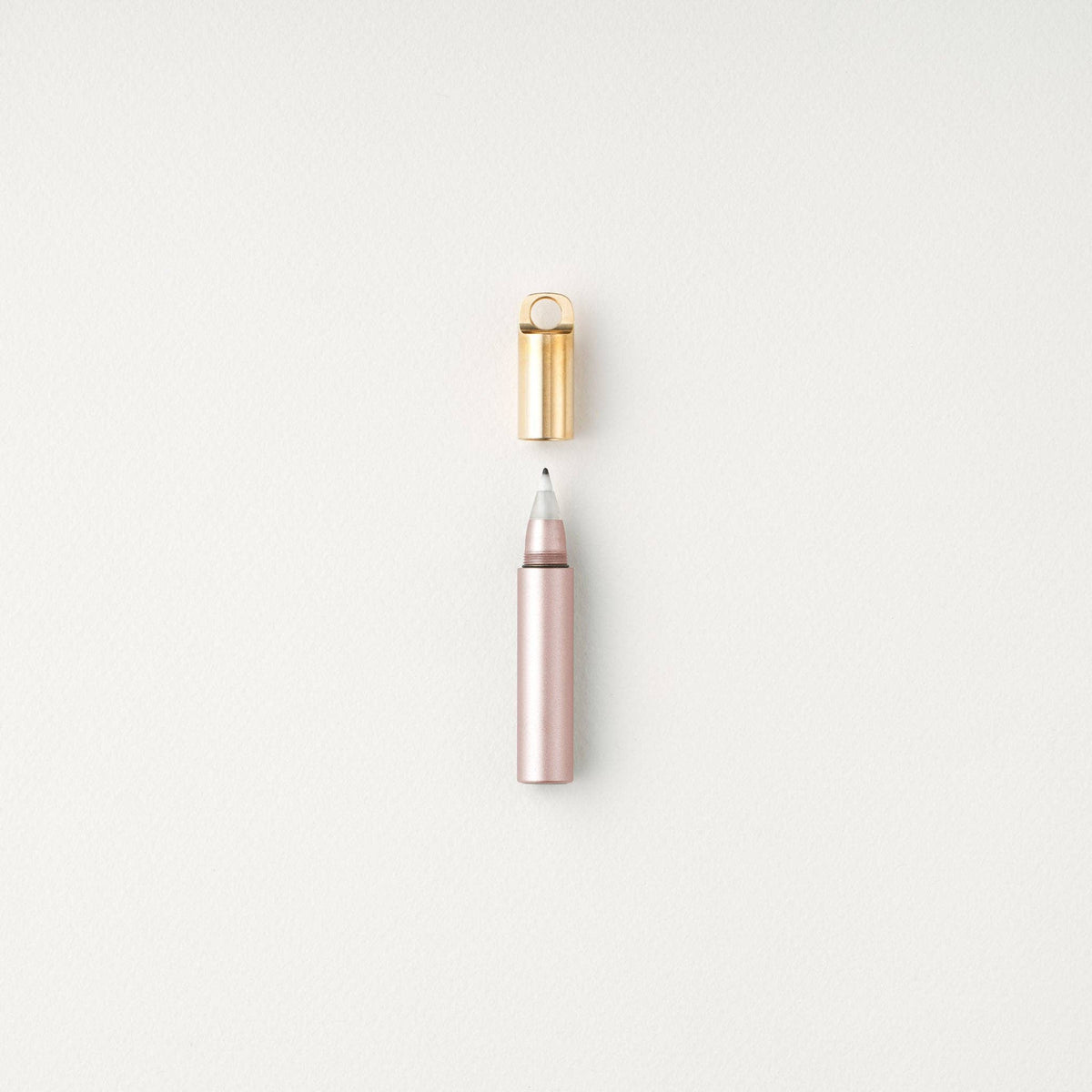 Favorite Story Tom's Studio Blush The Field Mouse – refillable travel pen