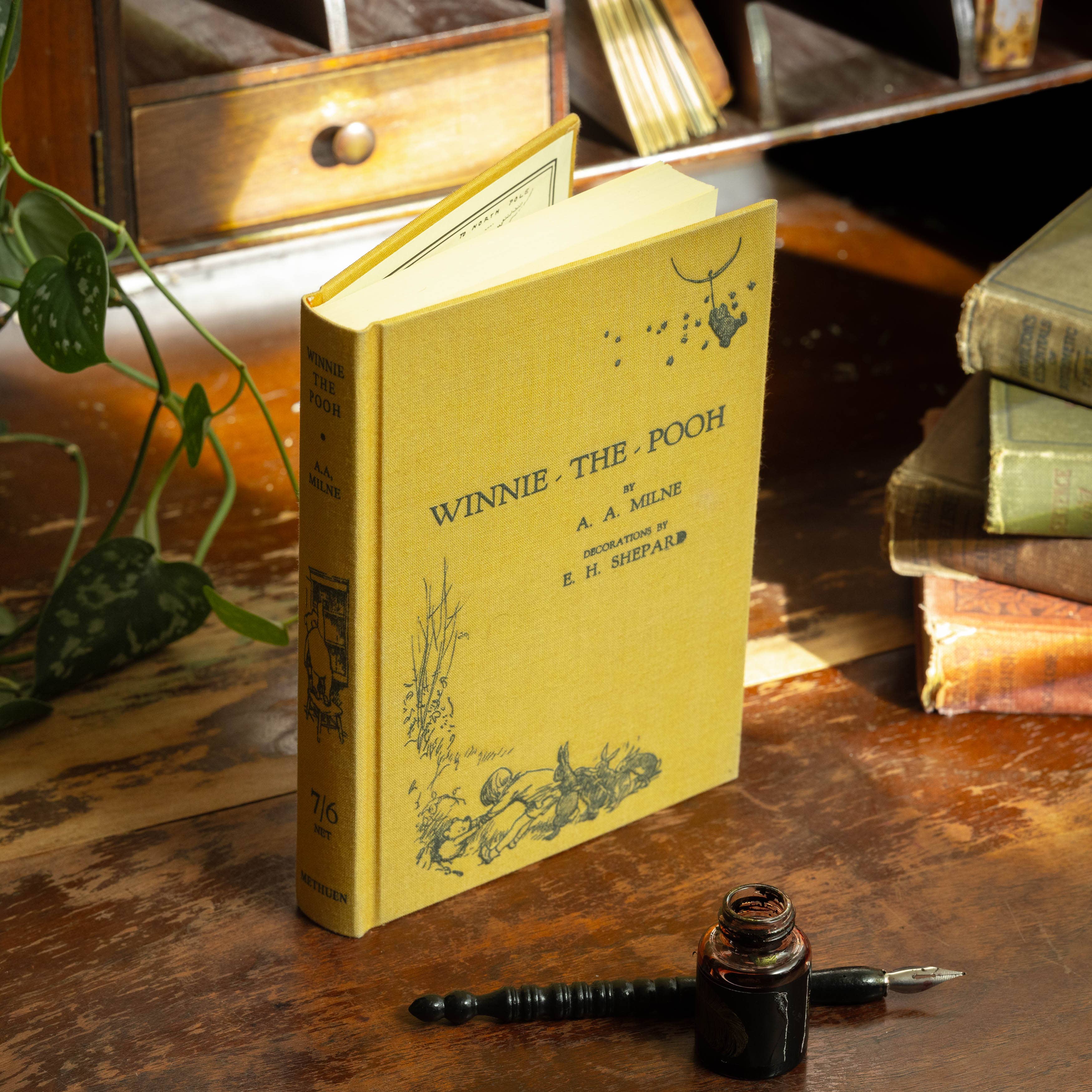 Favorite Story Novel Book Store *Winnie-the-Pooh by A. A. Milne & E. H. Shepard 1926 Book Journal