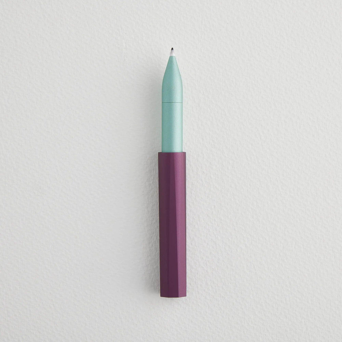 Favorite Story Tom's Studio Sky Blue - Plum Wren - Colour Block